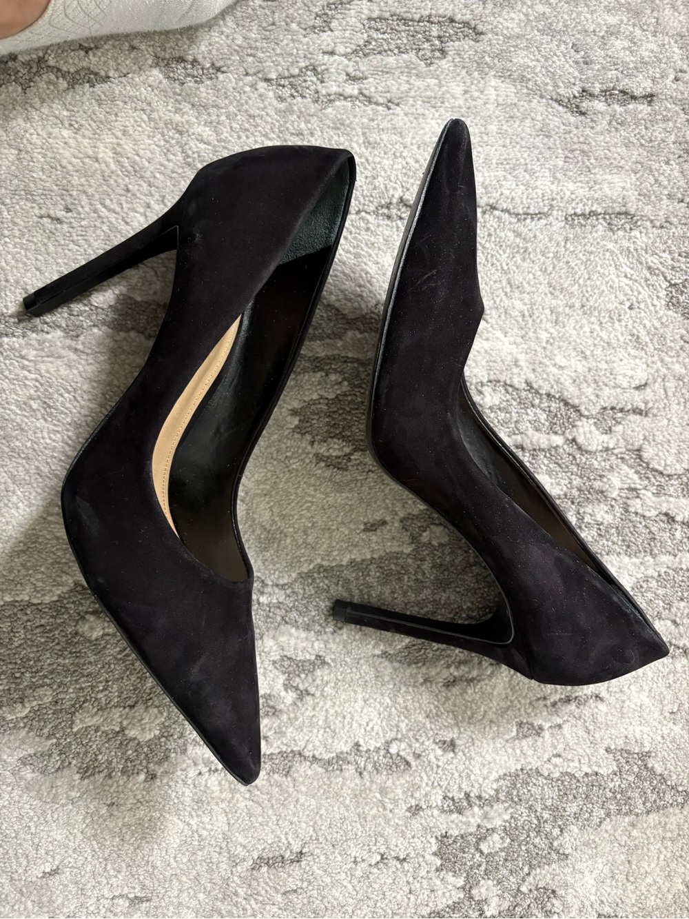 SCHUTZ Lou Black Nubuck Pointed Toe Stiletto Pumps Heels Size 8